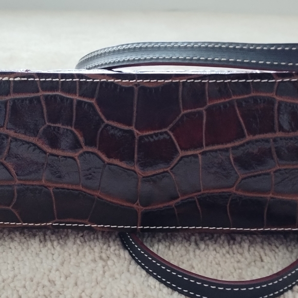 Dooney Bourke Medium Croco Leather Tote bag. - Picture 3 of 5